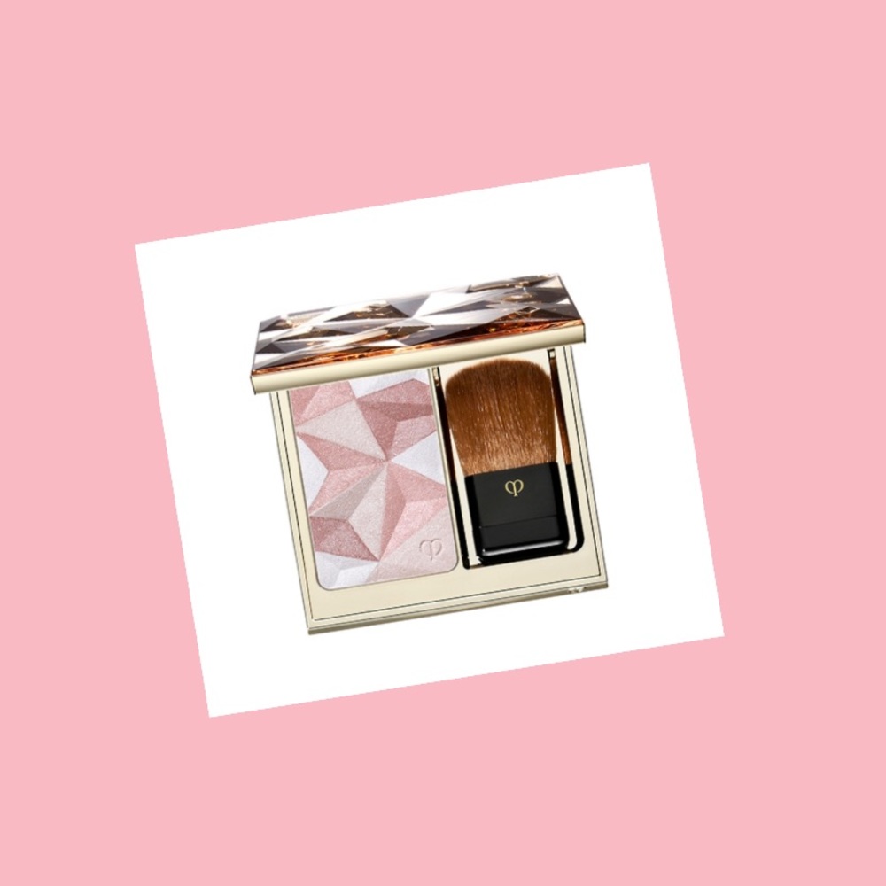 New cle de peau luminizing face enhancer refill
